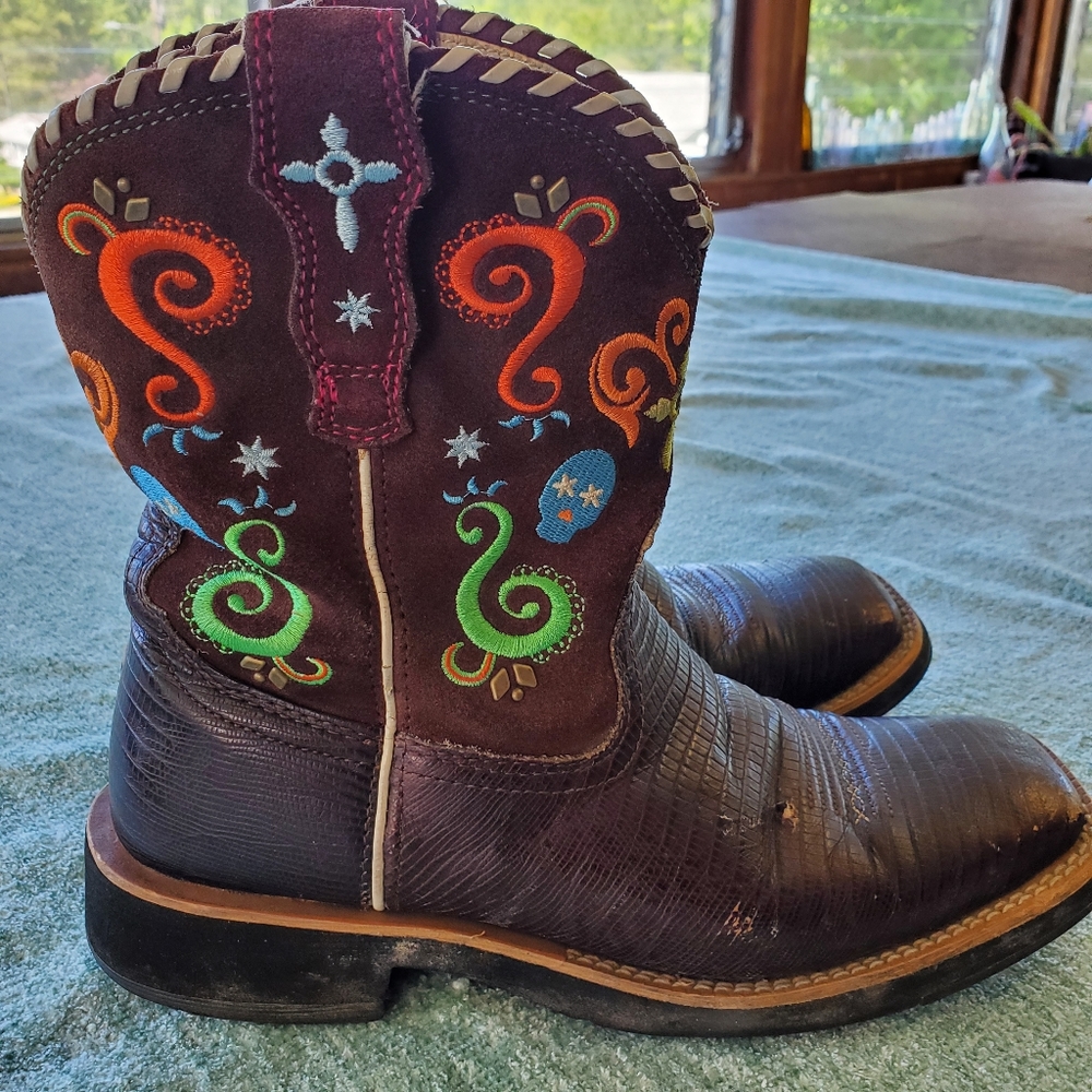 Ariat leather cowboy cowgirl boot embroidered 5.5